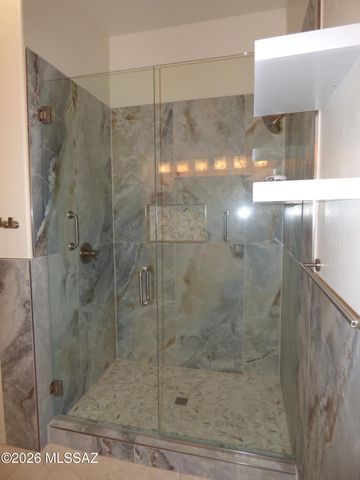 8450 N Sunny Rock Ridge Drive, Tucson, AZ 85743