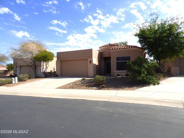 8450 N Sunny Rock Ridge Drive, Tucson, AZ 85743