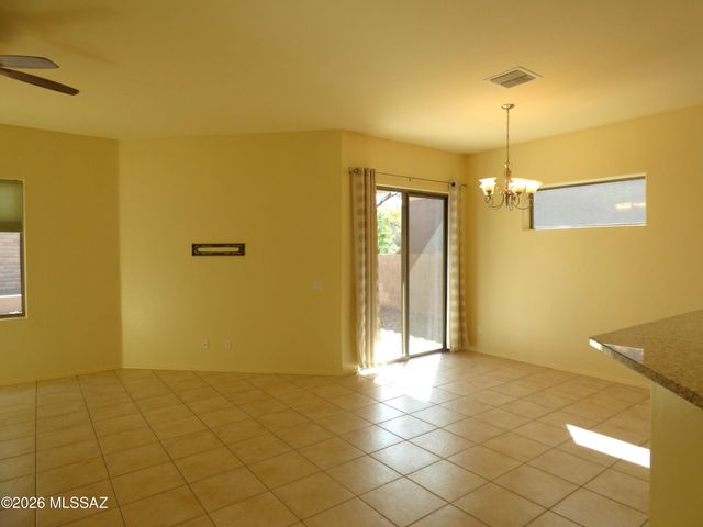 8450 N Sunny Rock Ridge Drive, Tucson, AZ 85743