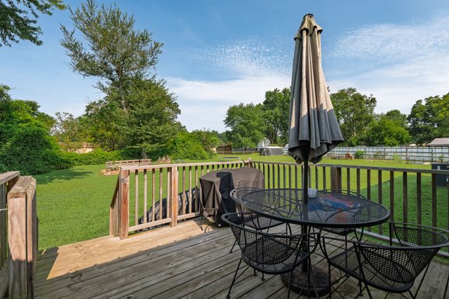 215 Old Huntsville Rd, Fayetteville, TN 37334