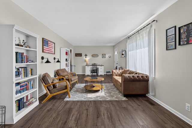 215 Old Huntsville Rd, Fayetteville, TN 37334