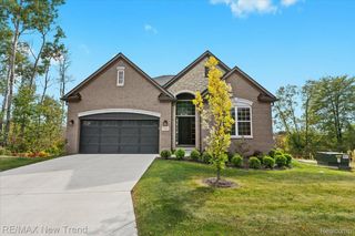 7841 Trailside Court, West Bloomfield Charter Township, MI 48323