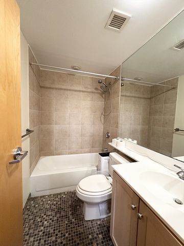 1 Envelope Terrace 116, Worcester, MA 01604