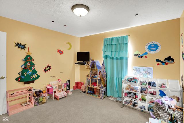 12587 Wolford Place, Fishers, IN 46038