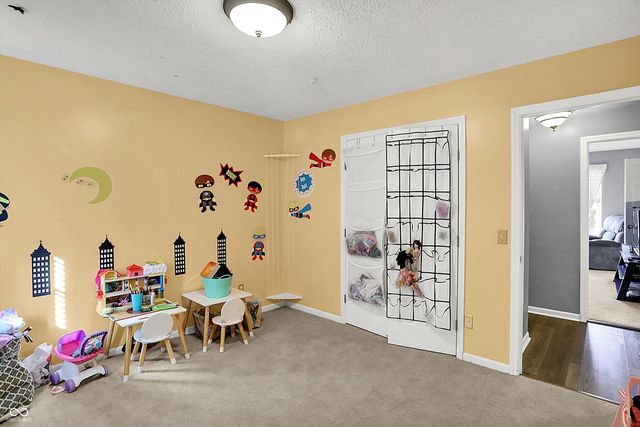 12587 Wolford Place, Fishers, IN 46038