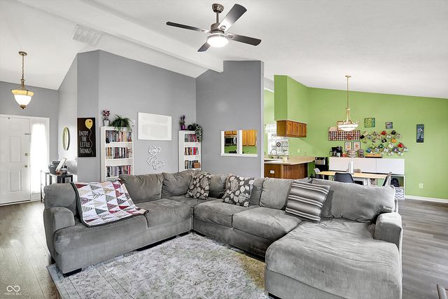 12587 Wolford Place, Fishers, IN 46038