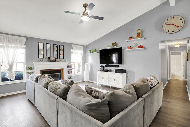 12587 Wolford Place, Fishers, IN 46038