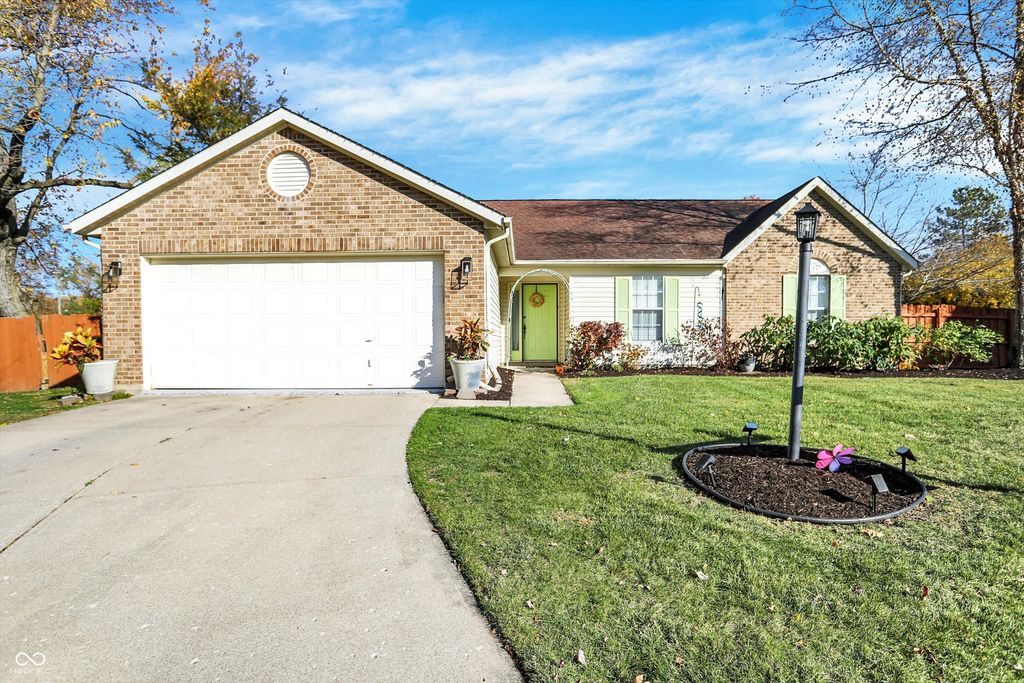 12587 Wolford Place, Fishers, IN 46038