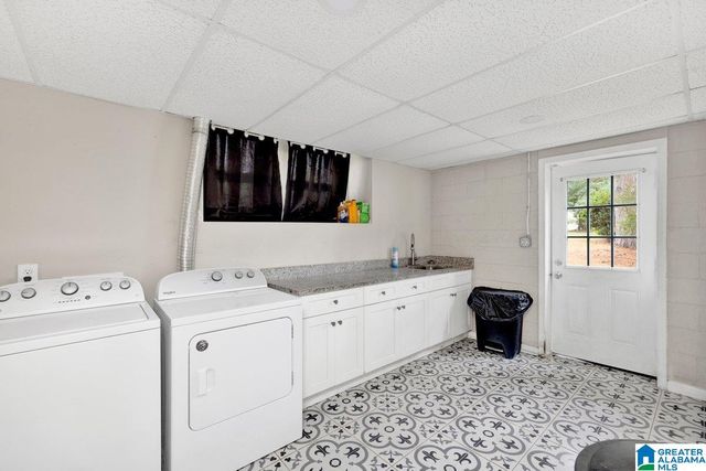 35 LINDEN CIRCLE, Hueytown, AL 35023