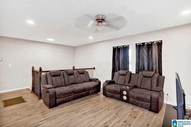 35 LINDEN CIRCLE, Hueytown, AL 35023