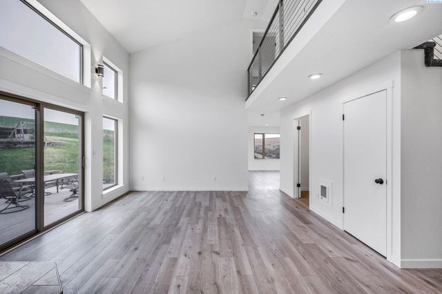 1890 SE Johnson Avenue, Pullman, WA 99163