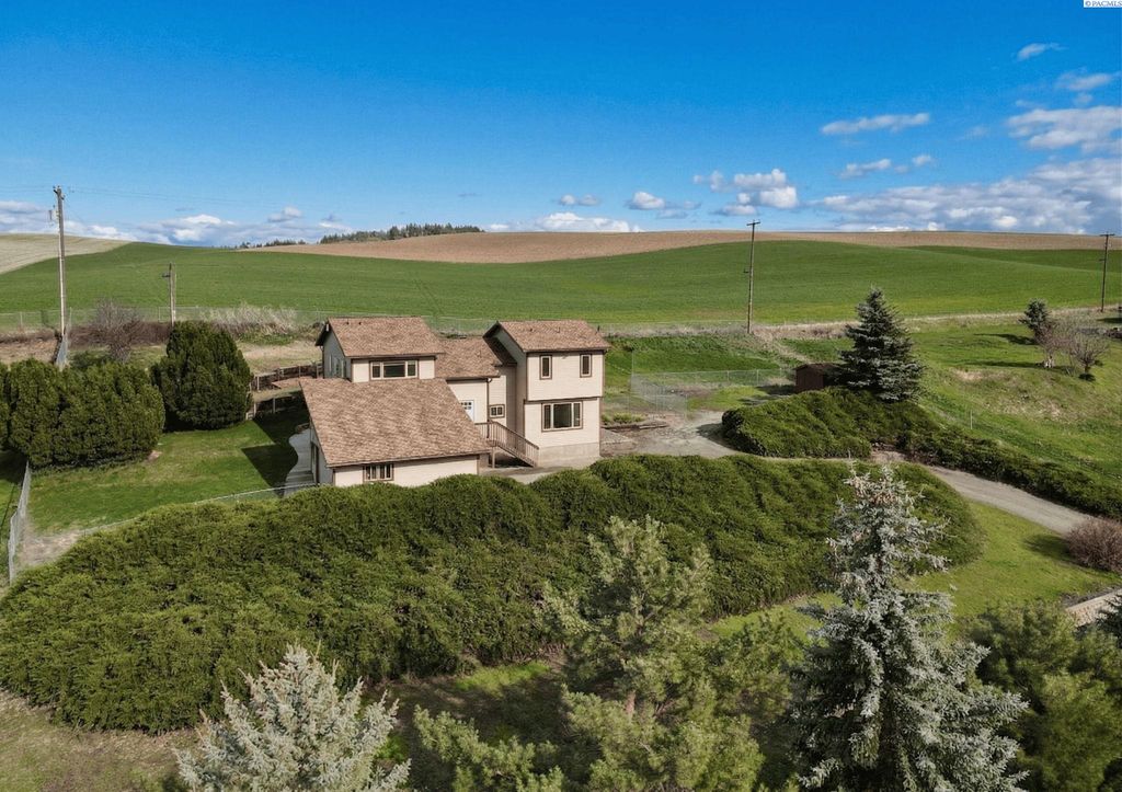 1890 SE Johnson Avenue, Pullman, WA 99163