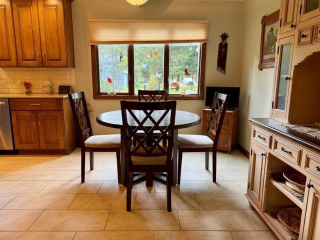 6323 SHADYSIDE Drive, Erie, PA 16505