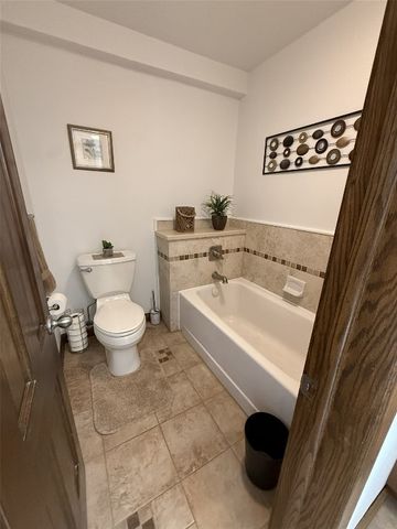 6323 SHADYSIDE Drive, Erie, PA 16505