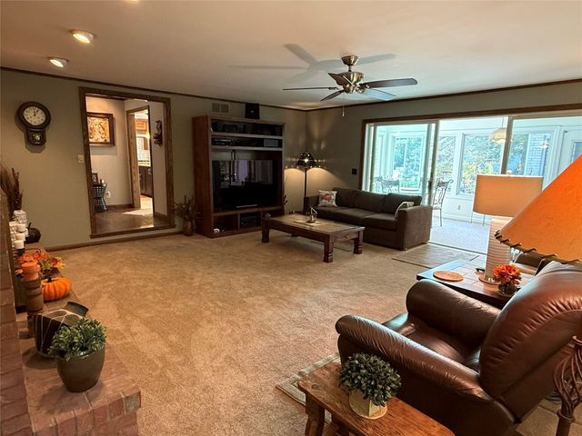 6323 SHADYSIDE Drive, Erie, PA 16505