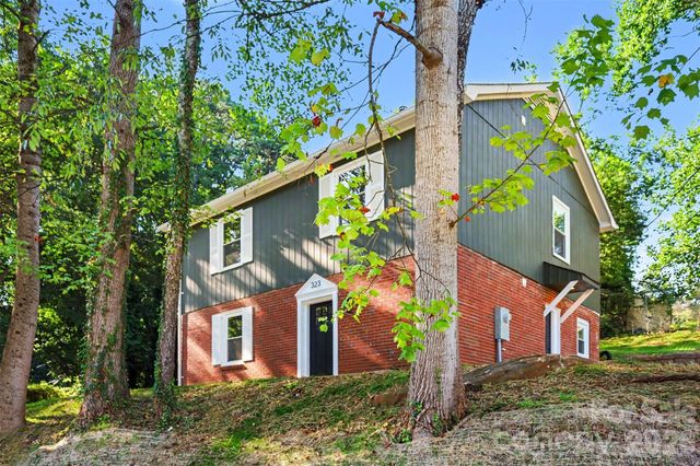 323 Whispering Pines Drive, Charlotte, NC 28217
