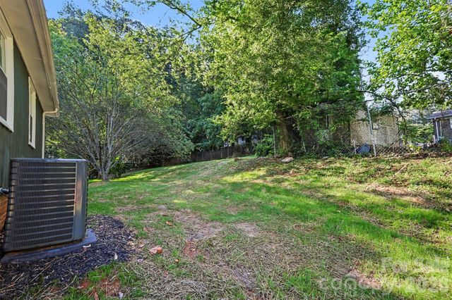 323 Whispering Pines Drive, Charlotte, NC 28217