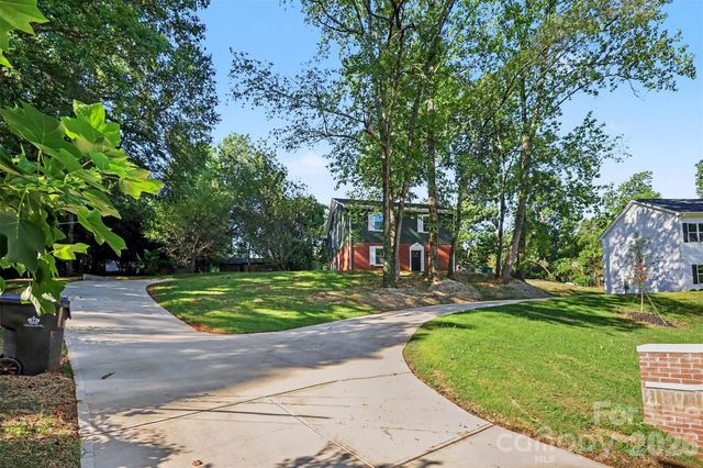 323 Whispering Pines Drive, Charlotte, NC 28217