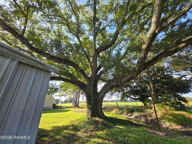 1182 Guidry Road, Breaux Bridge, LA 70517