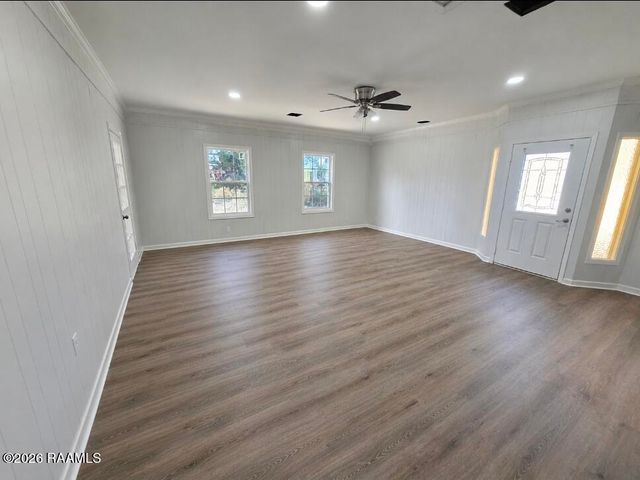 1182 Guidry Road, Breaux Bridge, LA 70517