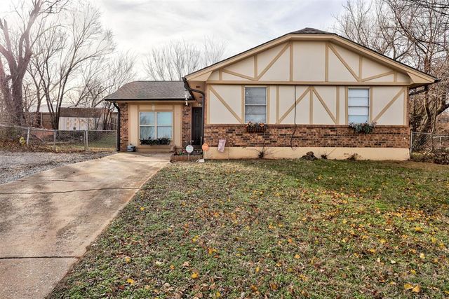 3304 Kathy Lane, Edmond, OK 73034