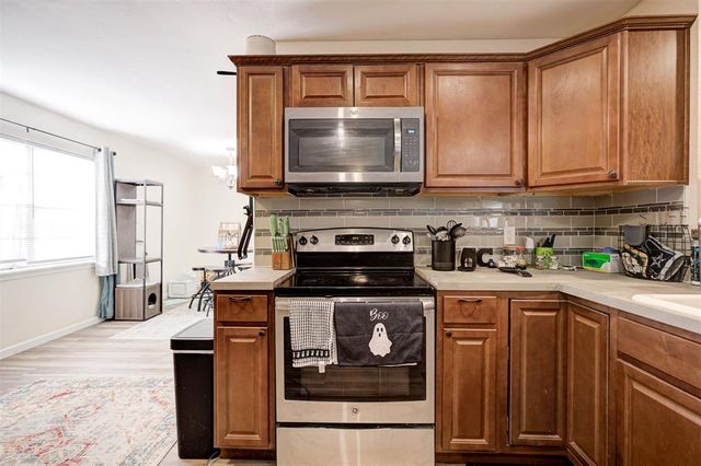 3304 Kathy Lane, Edmond, OK 73034