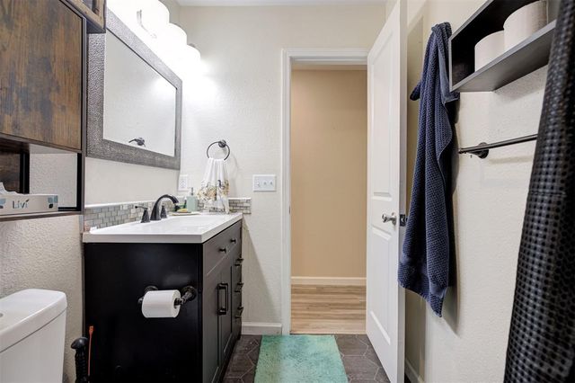 3304 Kathy Lane, Edmond, OK 73034