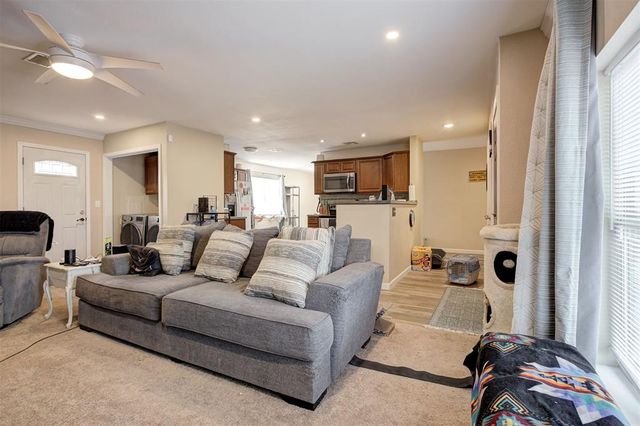 3304 Kathy Lane, Edmond, OK 73034