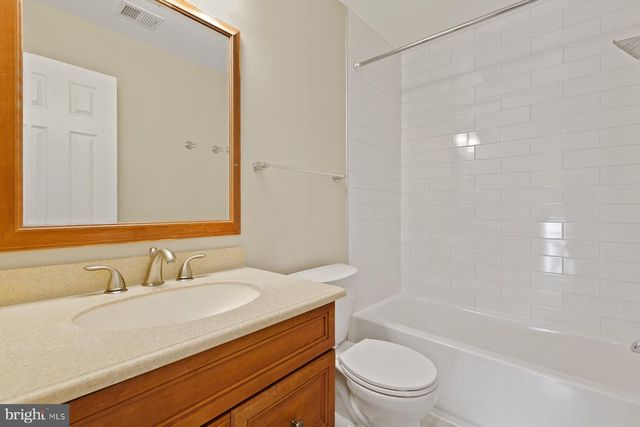 2384 BRANLEIGH PARK CT, Reston, VA 20191