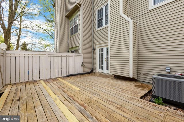 2384 BRANLEIGH PARK CT, Reston, VA 20191