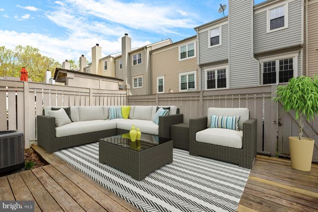 2384 BRANLEIGH PARK CT, Reston, VA 20191