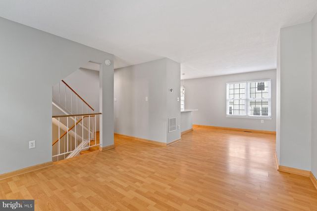 2384 BRANLEIGH PARK CT, Reston, VA 20191