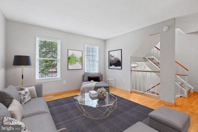 2384 BRANLEIGH PARK CT, Reston, VA 20191