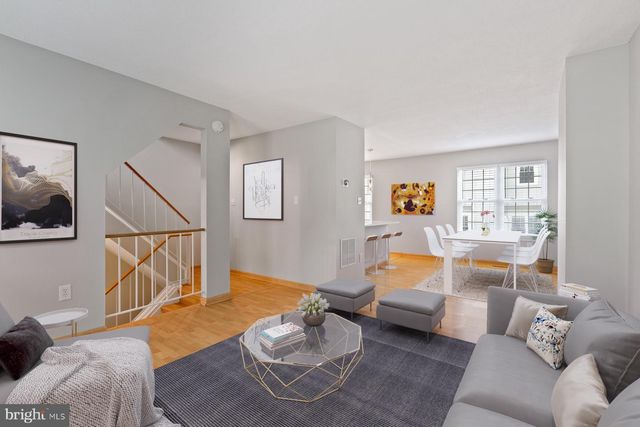 2384 BRANLEIGH PARK CT, Reston, VA 20191