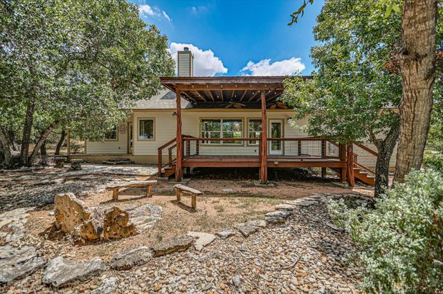17 Falling Leaf LN, Wimberley, TX 78676