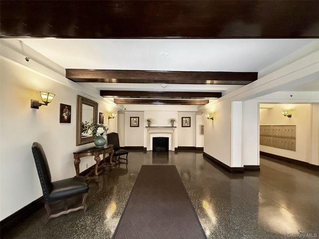 68 E Hartsdale Avenue 5E, Hartsdale, NY 10530