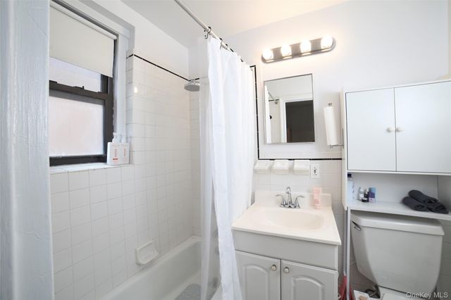68 E Hartsdale Avenue 5E, Hartsdale, NY 10530