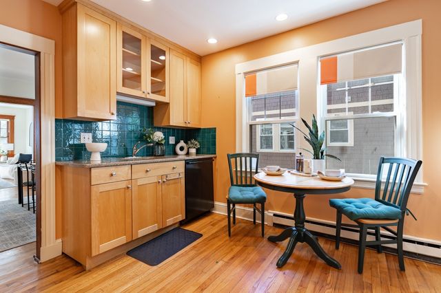 44 Boynton St B, Boston, MA 02130