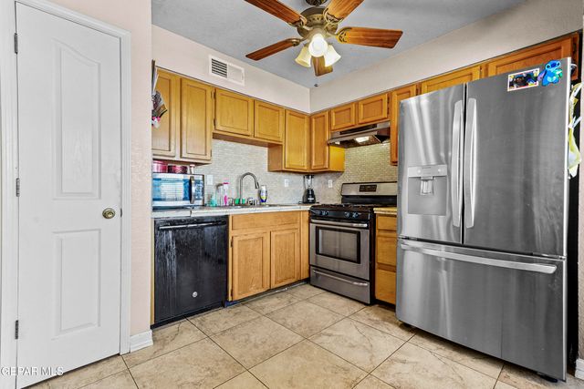 1407 LUZ DE CAMINO Way, El Paso, TX 79912