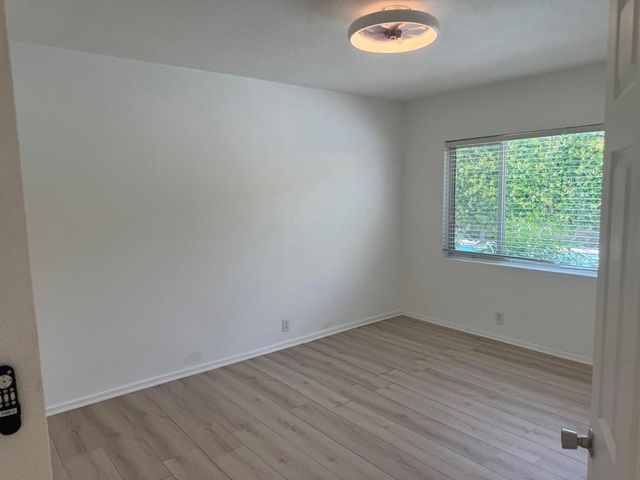 502 Calle Santa Rosa S 2, Palm Springs, CA 92264