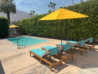 502 Calle Santa Rosa S 2, Palm Springs, CA 92264