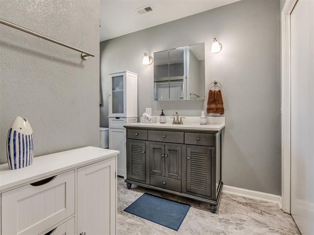 417871 Sunset Lane, Checotah, OK 74426