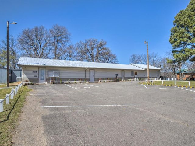 417871 Sunset Lane, Checotah, OK 74426