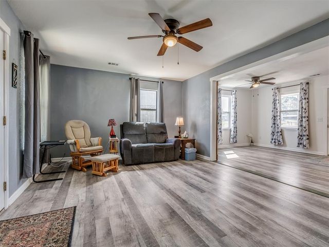 417871 Sunset Lane, Checotah, OK 74426