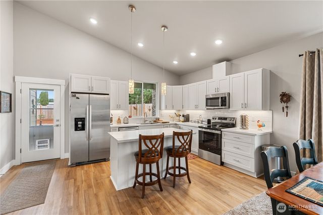 2110 Hawks View Lane, Winlock, WA 98596