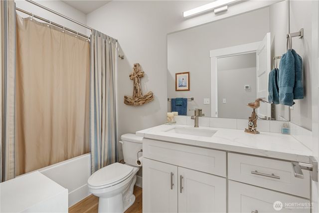 2110 Hawks View Lane, Winlock, WA 98596