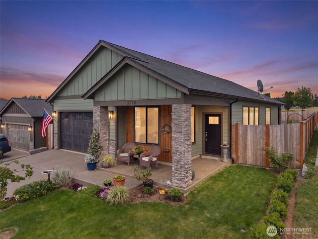 2110 Hawks View Lane, Winlock, WA 98596
