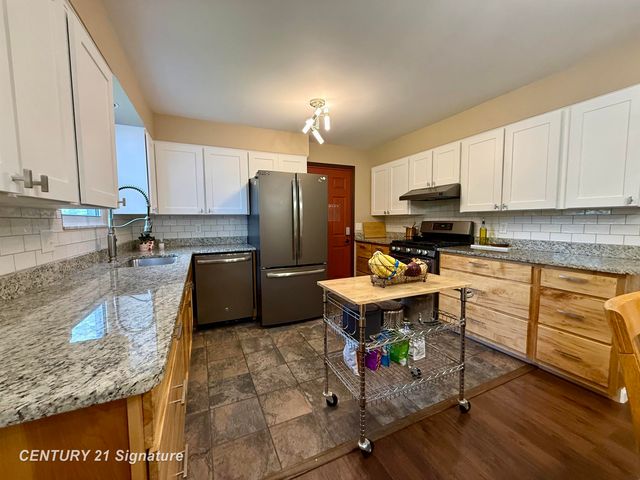2363 Hetzner Drive, Saginaw Twp, MI 48603