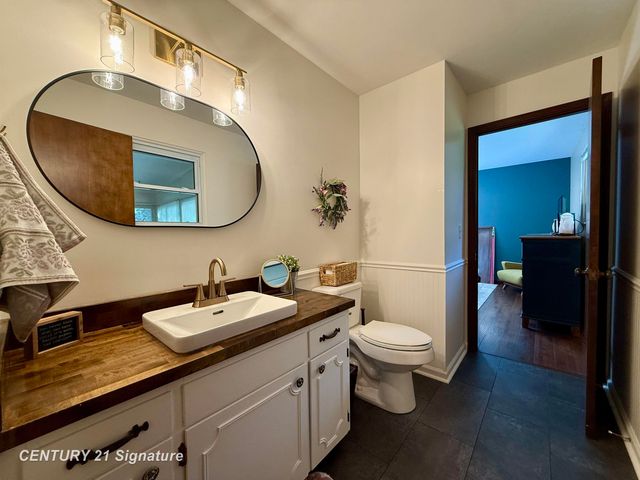 2363 Hetzner Drive, Saginaw Twp, MI 48603