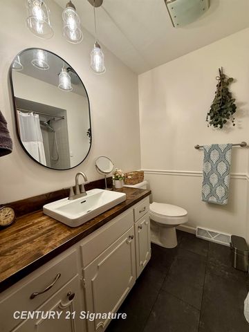 2363 Hetzner Drive, Saginaw Twp, MI 48603